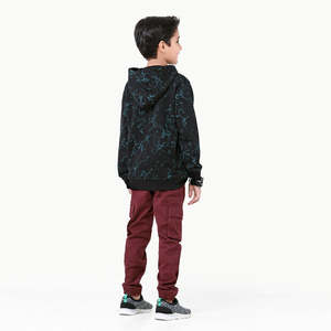 Sweat à capuche pour enfants brodé personnalisé avec pull à manches longues en coton biologique pour l'automne-Fabricant Vêtements en gros - Product Image 4