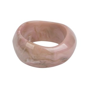 กำไลข้อมืออะคริลิคทำจากเรซินหลากสีสำหรับผู้หญิง - Product Image 3