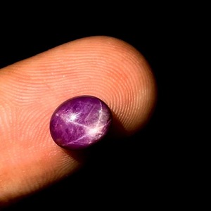 Rubí de estrella natural, 6 rayos, Estrella transparente, cabujón ovalado sin tratar, piedra de nacimiento de Julio, piedras preciosas sueltas fabricadas de calidad AAA + - Product Image 4