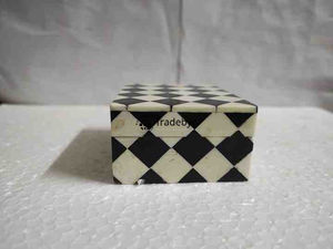 Caja organizadora clásica con incrustaciones de resina, solución de regalo y almacenamiento de joyas hechas a mano de Tradebyd - Product Image 4