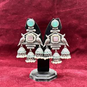 Pendientes de Plata Oxidada para Mujer, Joyería Étnica Bohemia, Regalo para Ella - Product Image 1