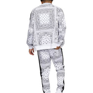 Chándal de sublimación de nuevo estilo 2025 de alta calidad Material personalizado Precio bajo Chándal de sublimación de ropa de invierno - Product Image 3