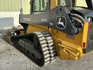 Cargador Compacto John Deere 325G 2022 - Product Image 6