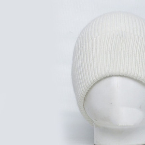 Bonnets unisexes chauds et élégants en acrylique doux Parfaits pour l'hiver, la mode décontractée ou la promotion de la marque - Product Image 3