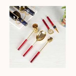 La plus haute qualité en acier inoxydable or miroir poli Long rond rouge poignée en résine ensemble de couverts outils de barre pour hôtel et restaurant - Product Image 1