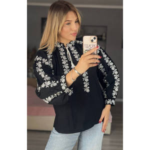 เสื้อเบลาส์ยูเครนคุณภาพสูงวัสดุเกรดสูงสไตล์ลำลองปักลายสำหรับงานปาร์ตี้ล่าสุด - Product Image 2