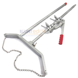 Extractor Fetal de piel de becerro, instrumento veterinario de acero inoxidable de 65" - Product Image 1