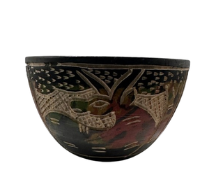 Bol en bois fait à la main 5 1/4x3 1/4 avec des accents verts jaunes rouges noirs dessins complexes - Product Image 1