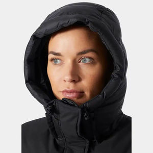 Parka matelassée pour femme, noir, OEM, à la mode, avec capuche ajustable à cordon de serrage et rembourrage matelassé, veste d'hiver pour femme - Product Image 6