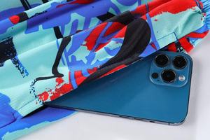 Pantalones cortos de baloncesto impresos por sublimación personalizada con bolsillos con cremallera para hombres pantalones cortos de malla atlética activa - Product Image 4