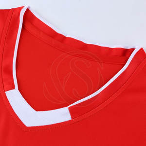 Uniformes de Fútbol para Adultos, Camiseta de Fútbol Personalizada por Sublimación OEM, Cuello en V, Manga Corta, Secado Rápido, 100% Poliéster, Ropa Deportiva de Equipo - Product Image 3