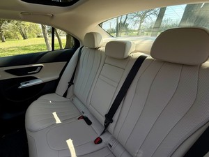 IMPRESIONANTE MERCEDES-BENZ E-350 2025 CON TRANSMISIÓN AUTOMÁTICA - Product Image 5