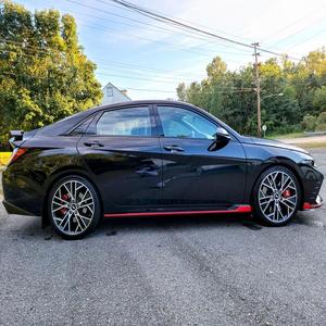 ¡Oferta Imperdible! Hyundai Elantra N 2022 Súper Limpio, 276 HP, Motor Turbo de 4 Cilindros, Color Negro Fantasma, Sedán de Lujo - Product Image 1