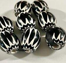 Cuentas de Chevron de caña dibujada italiana en blanco y negro veneciano, vidrio Premium para joyería y creaciones de cristal de Murano - Product Image 3