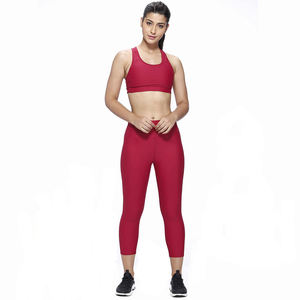 Conjunto Deportivo de 2 Piezas para Mujer, Ropa Deportiva Transpirable, Leggings Rojos para Ejercicio y Conjunto de Yoga sin Costuras de Alta Elasticidad - Product Image 1