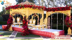 Mandap de Madera Shahi para Bodas en Interiores Marwari, Diseño Elegante, Decoración de Bodas, Mandap para Vidhis, Mandap Tallado en Oro para Eventos de Boda, Inglaterra - Product Image 5