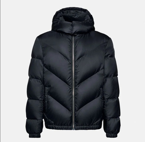 Veste matelassée en toile respirante et légère avec isolation imperméable pour un confort hivernal - Product Image 2