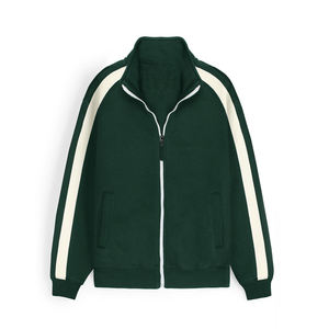 Conjunto Deportivo para Hombre a Precio de Mayoreo, Diseño Personalizado, Conjunto de Dos Piezas Verde Moderno, Chaqueta y Pantalones Jogger con Rayas Blancas - Product Image 2