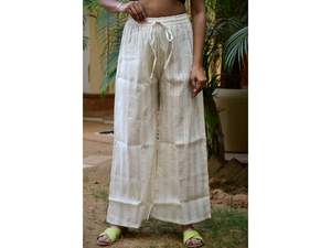 กางเกงขายาวทรงหลวมสไตล์ลำลองแบบชาติพันธุ์สำหรับผู้หญิง เอวยางยืดปรับได้ ความยาวเต็มตัว เหมาะสำหรับฤดูร้อน ฤดูใบไม้ร่วง และฤดูหนาว รุ่นใหม่ - Product Image 2