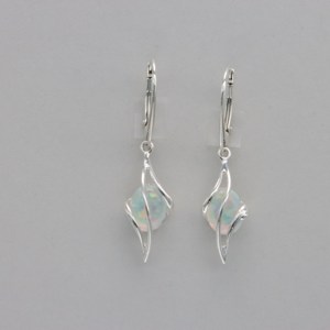 Boucles d'oreilles pendantes classiques ovales en opale de feu blanche en argent sterling 925 pour femmes et jeunes filles, idéales pour les mariages et les fêtes - Product Image 4