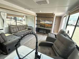 Remolques de viaje de calidad premium 2026 F-o-r-e-s-t R-i-v-e-r Wildwood 27RK, preparados para la adquisición al por mayor en grandes cantidades - Product Image 2