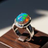 Bague en argent sterling 925 avec opale, design moderne à bande carrée, pierre précieuse ovale à éclat de feu, délicate, pour femme, usage quotidien, certifiée