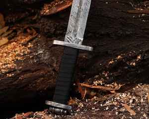 Épée Viking en Acier Damas Faite à la Main, Vente en Gros, avec Fourreau de Haute Qualité – Épée de Chasse et de Survie en Plein Air, pour Tenue de Guerrier - Product Image 5