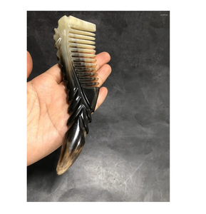 Peine de cuerno de búfalo Suministro al por mayor con diseño de peces Promoción de salón de hogar personal Herramientas de Peine de viaje - Product Image 3