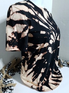 เสื้อยืดคอกลมสำหรับผู้หญิงย้อมสีดำเทาเทาดำแขนสั้นสำหรับผู้หญิงใช้ได้ทั้งชายและหญิง - Product Image 4