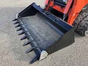 รถตักตีนตะขาบคูโบต้ารุ่นดั้งเดิม SVL97-3HFCC รถตักล้อยางแบบสกิดสเตียร์ - Product Image 6