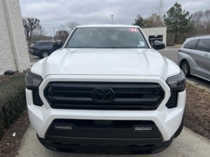 Toyota Tacoma SR5 d'occasion propre 2024 - Product Image 2