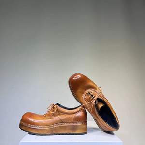 Bottes Chukka en cuir pour hommes, bottes Desert et bottes décontractées en cuir véritable avec semelle en crêpe pour un confort quotidien - Product Image 4