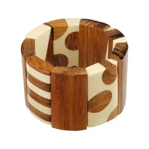 กําไลข้อมือทองเหลืองคุณภาพสูง ดีไซน์เนอร์ที่ดีที่สุด งานปาร์ตี้ ใช้ของขวัญผู้หญิง กําไลข้อมือทองเหลือง และการออกแบบที่น่าสนใจที่กําหนดเอง - Product Image 5