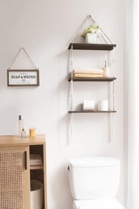 Estante de macramé con patrones de cuerda de inspiración Boho y tablero duradero perfecto para el estilo del hogar o la organización de la pared - Product Image 2