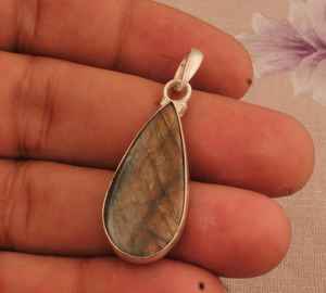 Pendentif vintage fait à la main en argent sterling 925 Labradorite de feu bleu naturel avec placage à l'or cadeau unisexe de fiançailles - Product Image 3