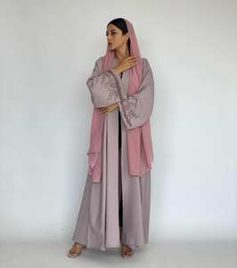 Abaya de luxe rose en soie faite à la main, anti-rides, élégante, vêtement islamique pour femmes, mode modeste, créateur de mode haut de gamme, prière - Product Image 1