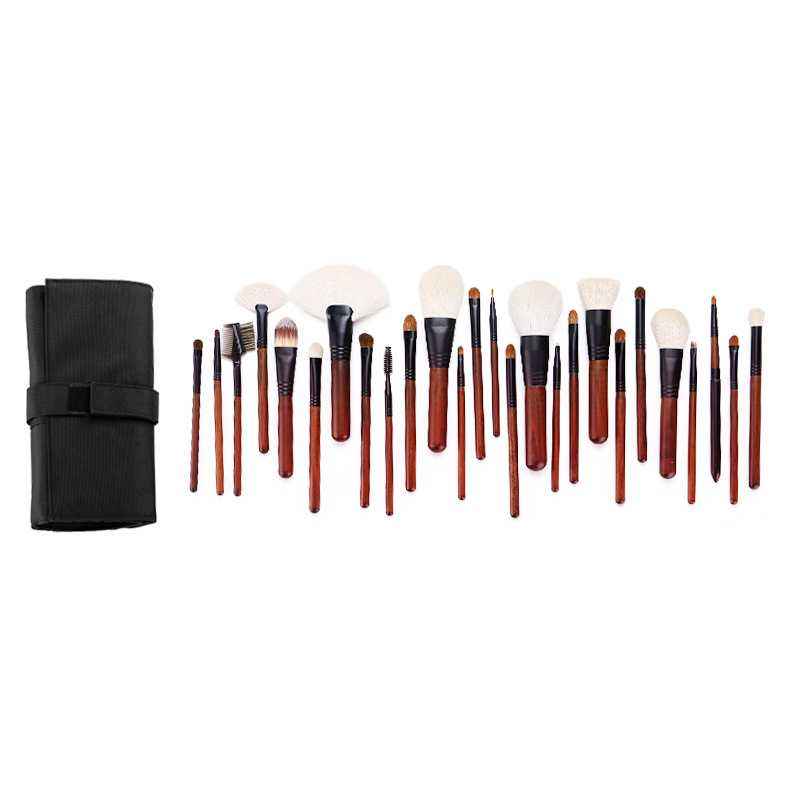 Oxford bag with 26 strands of wool