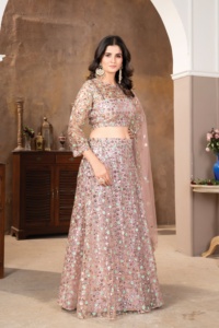 Hermosa colección Lehenga de boda más tendencia con hermoso trabajo pesado de cuatro lentejuelas - Product Image 4