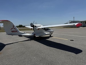 Avion amphibie léger ICONA5 2018 d'occasion, biplace, à ailes pliables, disponible à la vente - Product Image 2