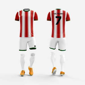 Ensembles d'uniformes de football en polyester 100% de haute qualité de conception personnalisée en gros OEM léger antibactérien d'impression par sublimation - Product Image 1