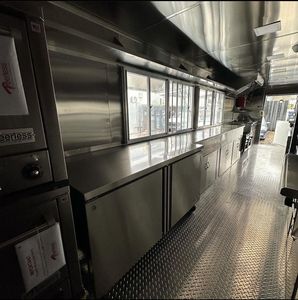 New Design 15.7 Ft Triple Axle Food Truck Trailer <b>Stainless</b> <b>Steel</b> Body <b>Outdoor</b> Catering Mobile <b>Kitchen</b> With Prep Space - Product Image 4