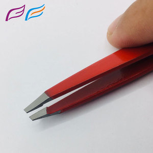 Pinzas para Cejas de Acero Inoxidable Rojo de Primera Calidad, con Punta Inclinada Afilada, Pinzas Cosméticas de Precisión, Herramientas de Belleza para Cejas - Product Image 3