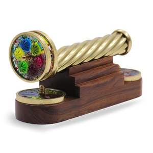 Caleidoscopio de latón con ruedas de patrón desmontables en soporte de madera juguete óptico Vintage hecho a mano regalo creativo único - Product Image 2
