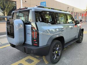 รถมือสองรับรองคุณภาพ ปี 2024 เจททัวร์ ทราเวลเลอร์ 2.0T 4WD รถเอสยูวีขนาดกลาง T-1 2.0T - Product Image 3