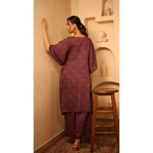 Ensemble assorti caftan violet Stardust en mousseline de soie, coupe ample, trois-quarts, pour femme, tailles XL, 2XL, 3XL, pour tenues printemps/été/automne - Product Image 4