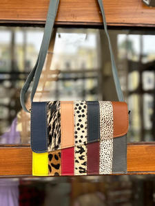 Sac à bandoulière en cuir de fourrure imprimé animal recyclé de style occidental Sac à main en cuir de haute qualité Sac à bandoulière latéral coloré pour femmes - Product Image 4