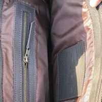 Bolsos de Mano de Cuero Vacuno con Logotipo Impreso Personalizado de Alta Calidad, Diseño Personalizado al por Mayor, Dos Asas, Impermeables y Transpirables