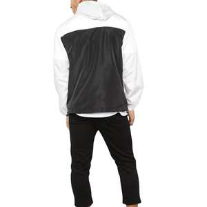 Chaqueta cortavientos para exteriores de marca personalizada para hombre, chaqueta cortavientos ligera con capucha de tela ecológica impermeable para invierno - Product Image 2