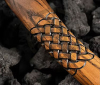 Hache viking de qualité industrielle en gros avec manche en bois de rose et tête en acier à haute teneur en carbone, logo personnalisé, taille personnalisable, 18 pouces de haut