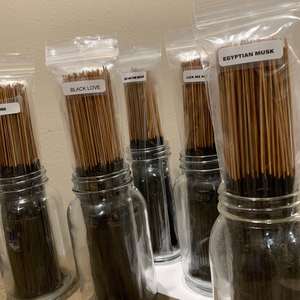 Varillas de Incienso de Bambú Ecológicas de Larga Duración - Rosa Ámbar (Gulab), Jazmín (Mogra/Chameli), Nag Champa, Tuberosa (Rajnigandha) - Product Image 1